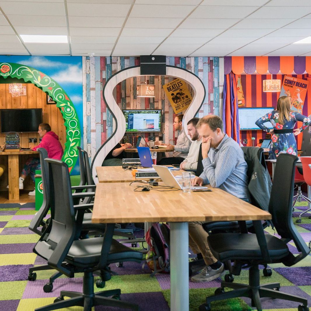 DeskLodge House Paid Workspace Product Image